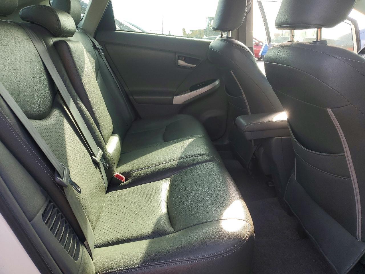 2011 TOYOTA PRIUS