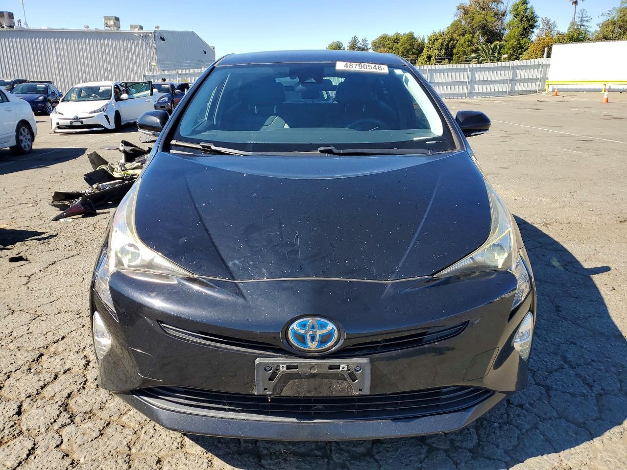 2017 TOYOTA PRIUS