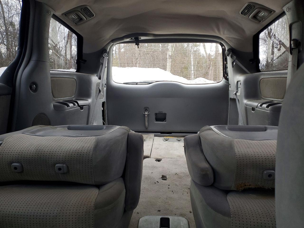 2009 TOYOTA SIENNA