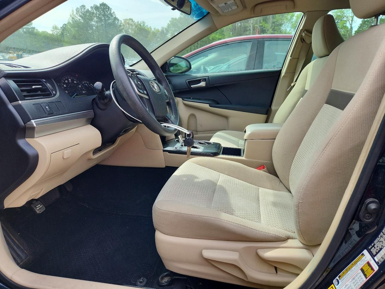 2014 TOYOTA CAMRY