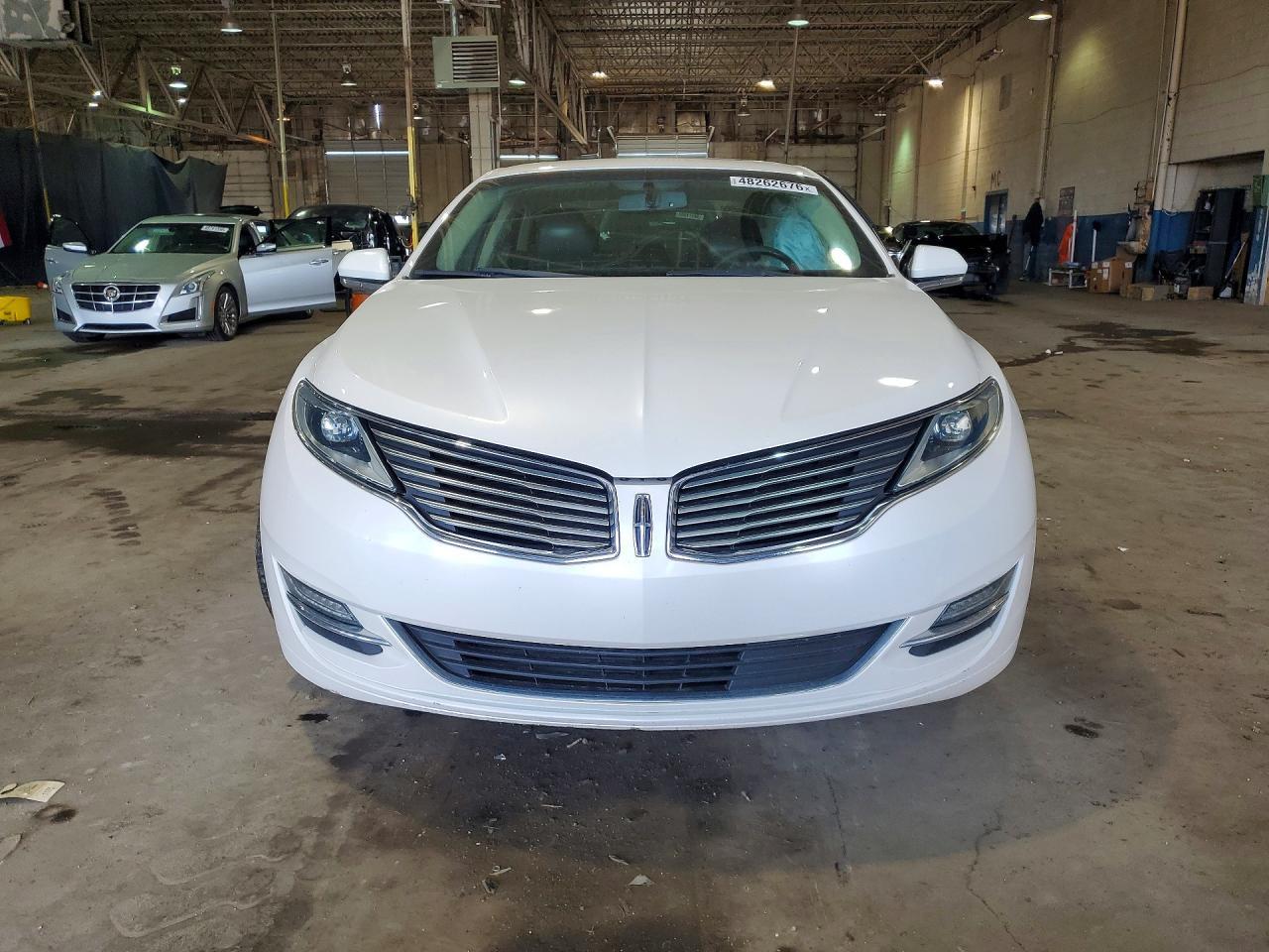 2016 LINCOLN MKZ