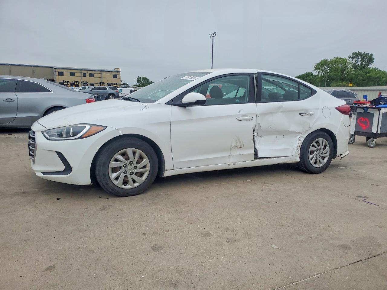 2017 HYUNDAI ELANTRA