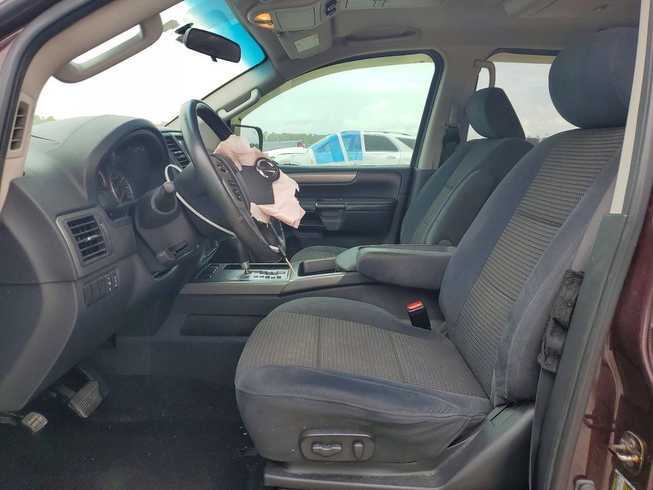 2013 NISSAN Armada