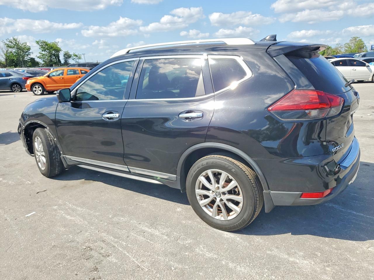 2017 NISSAN ROGUE