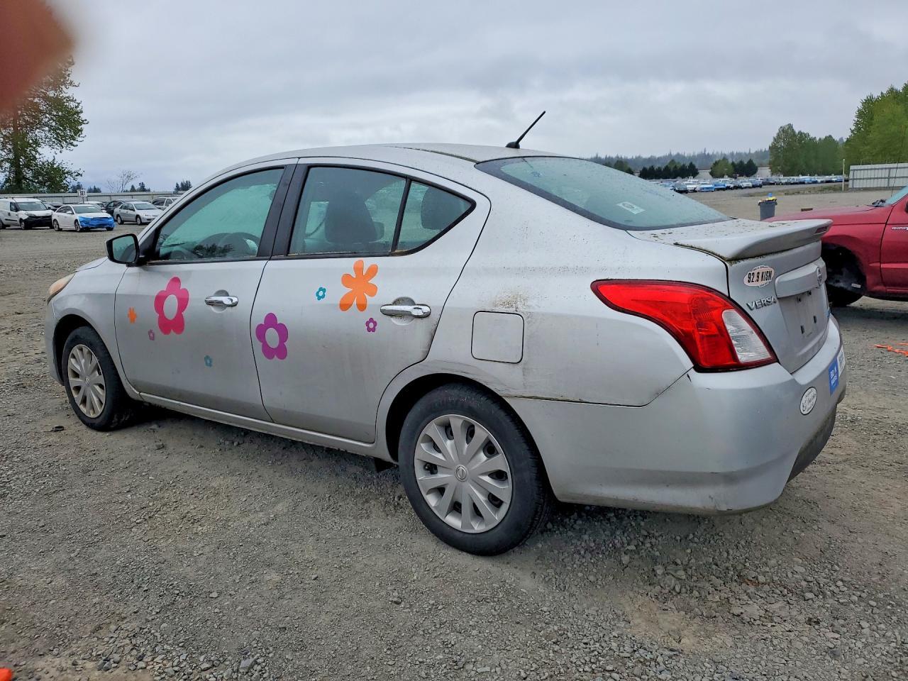 2016 NISSAN VERSA