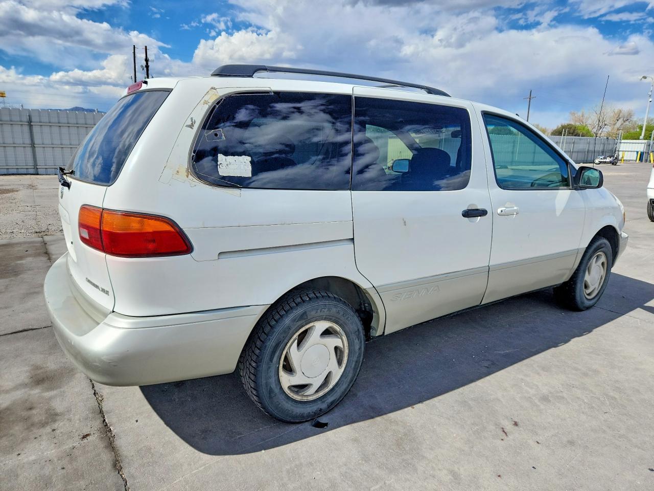 1998 TOYOTA SIENNA