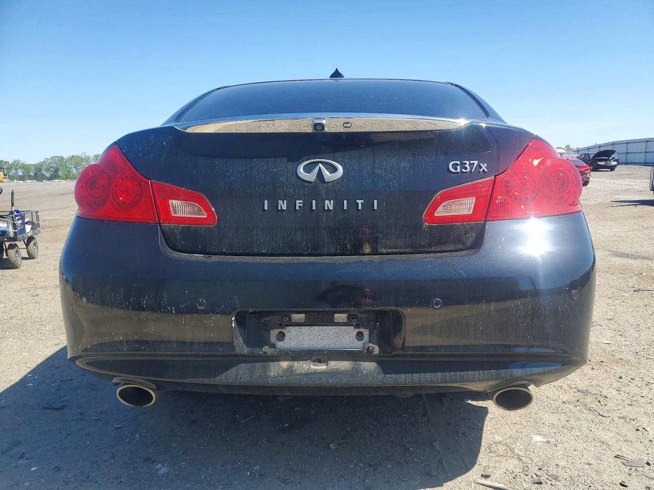 2012 INFINITI G37