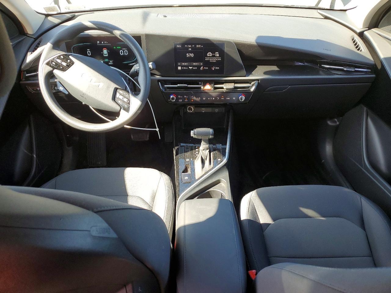 2025 KIA Niro