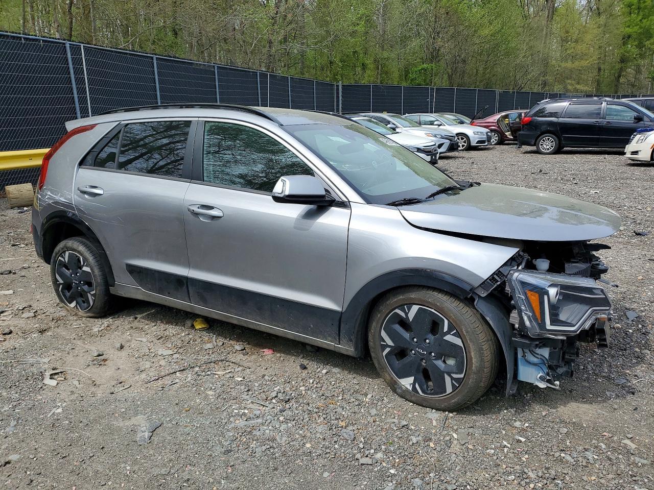 2023 KIA Niro