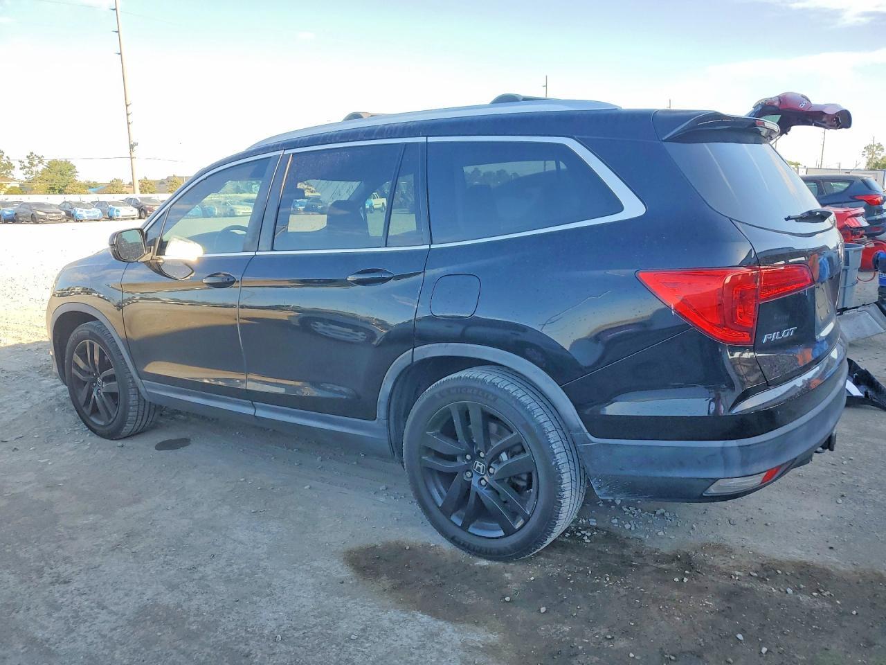 2017 HONDA PILOT