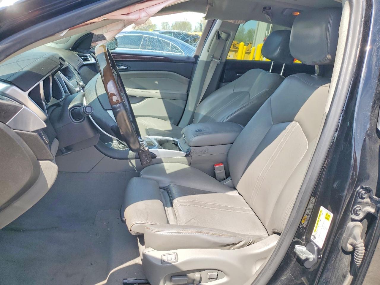 2011 CADILLAC SRX