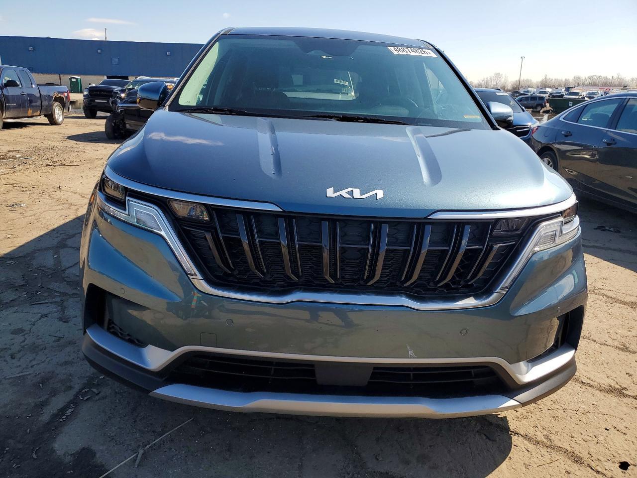 2024 KIA Carnival