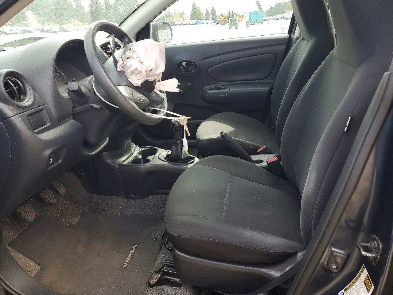 2015 NISSAN VERSA
