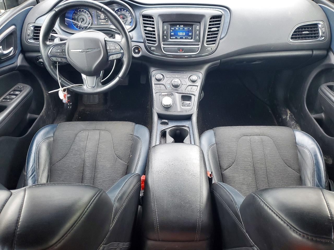 2016 CHRYSLER 200