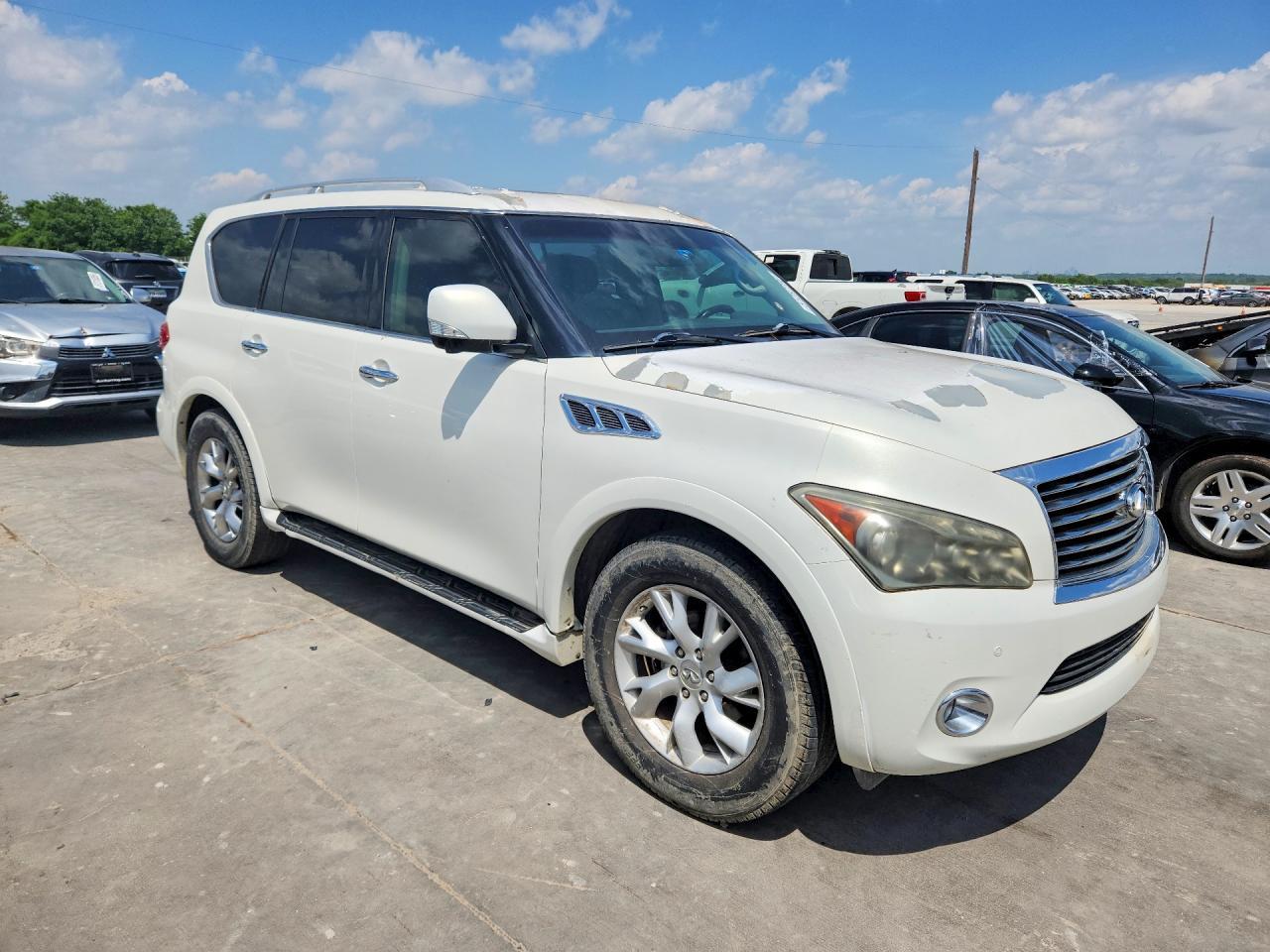 2011 INFINITI QX56