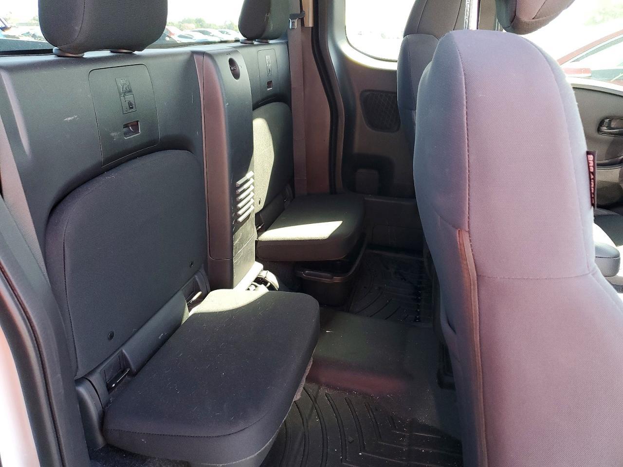 2024 NISSAN Frontier