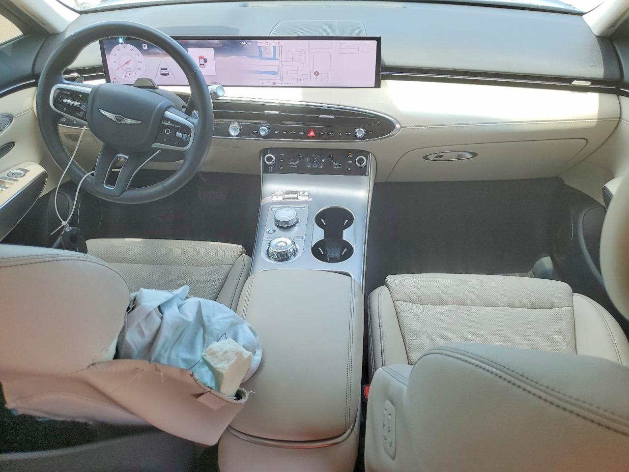 2026 GENESIS GV70