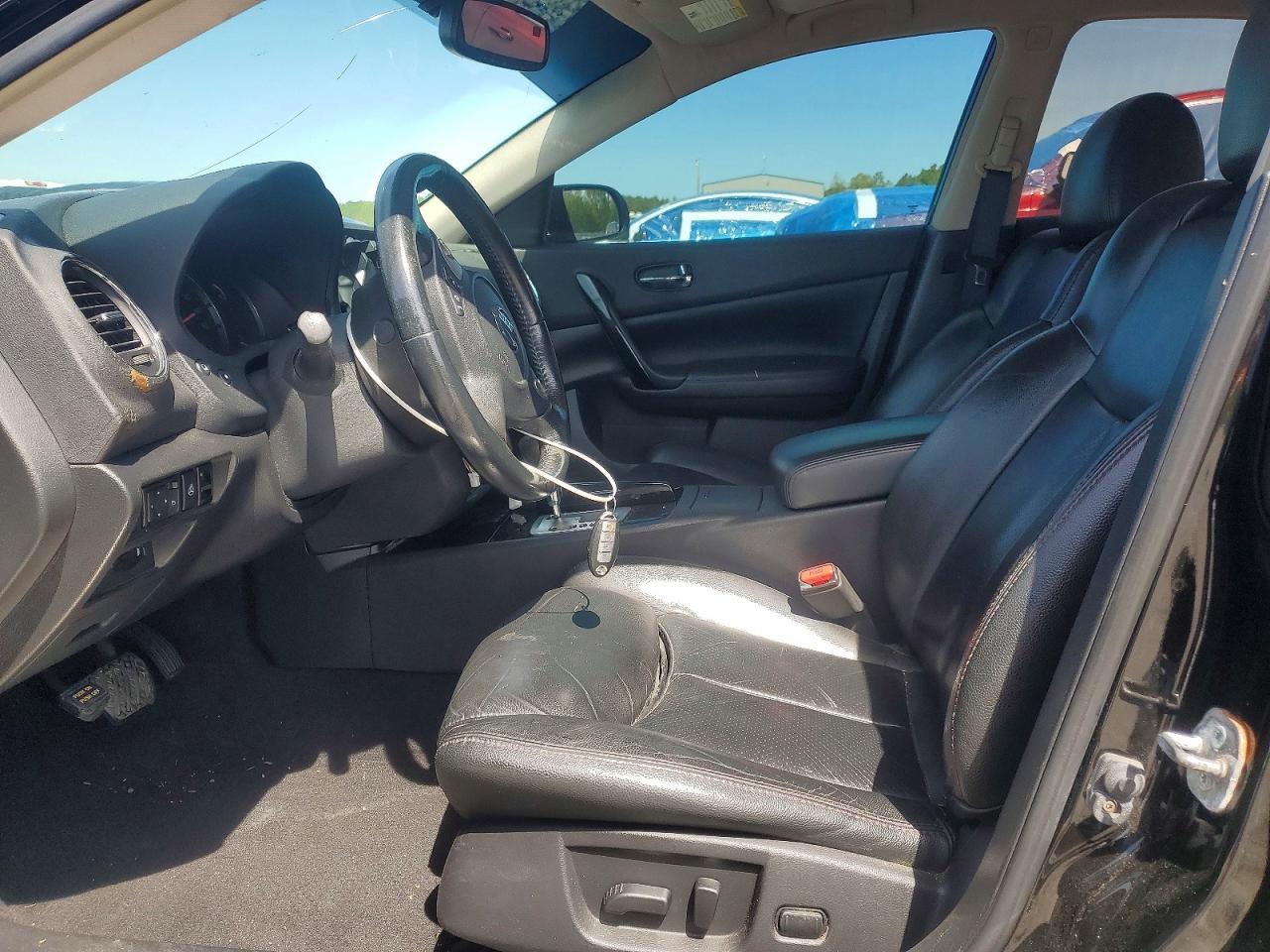 2011 NISSAN Maxima