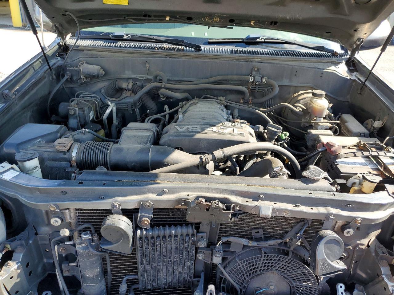 2003 TOYOTA Sequoia