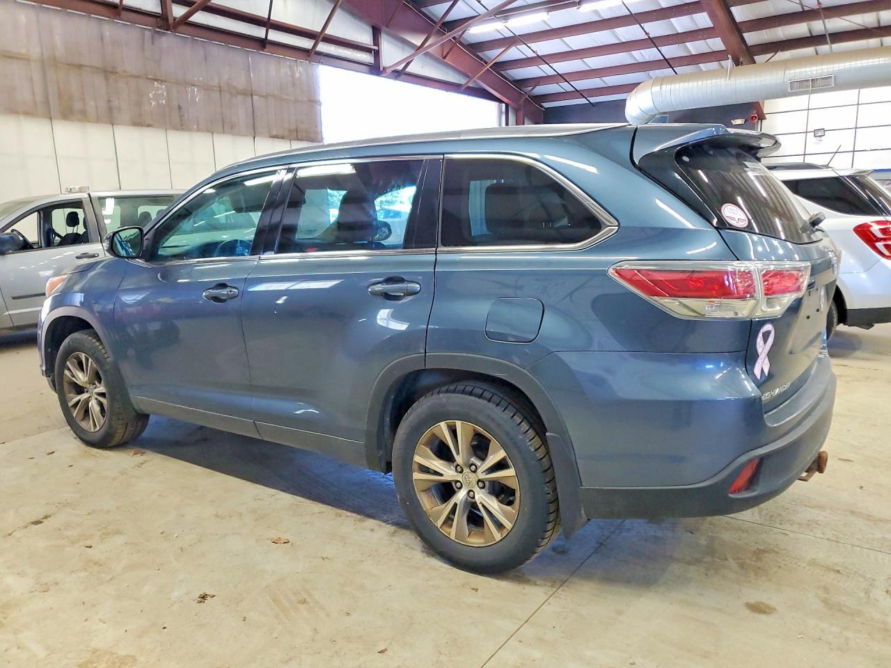 2014 TOYOTA HIGHLANDER