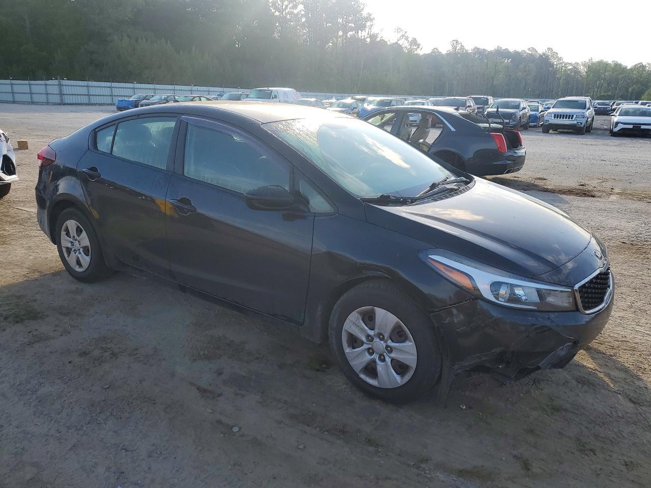 2017 KIA FORTE