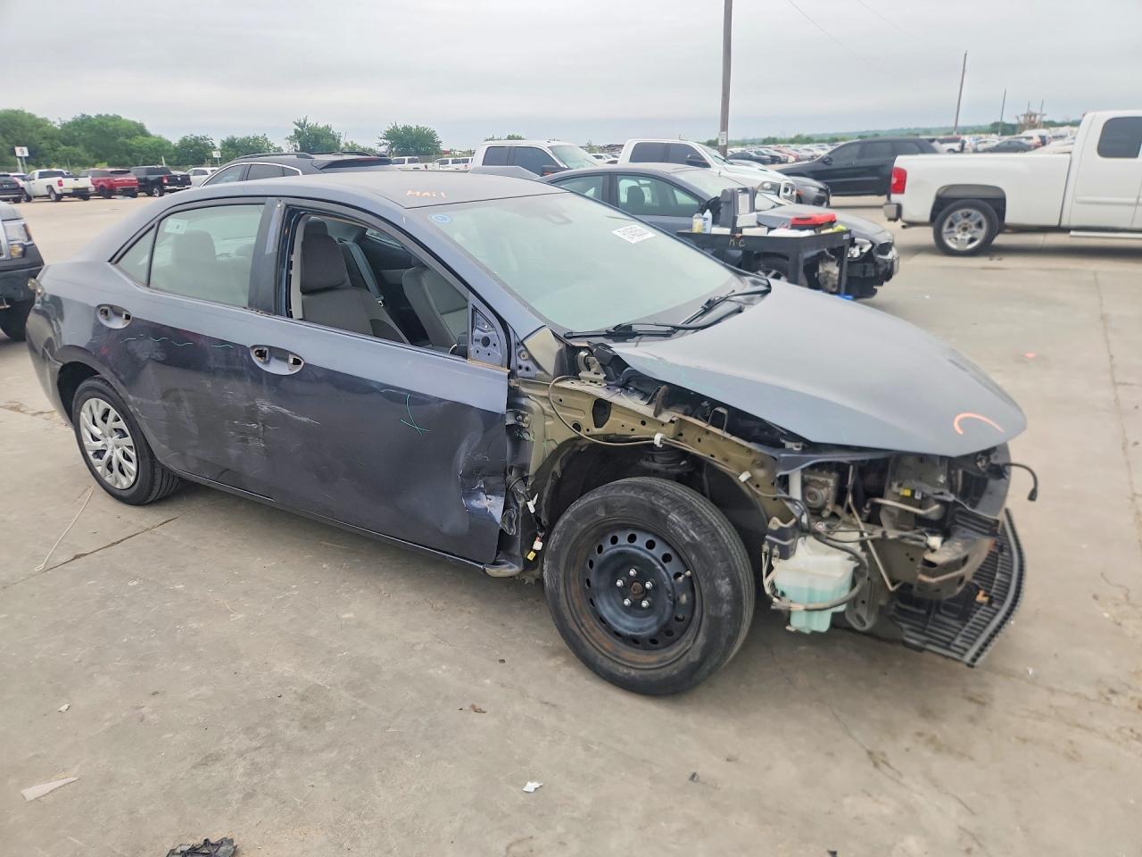 2018 TOYOTA COROLLA