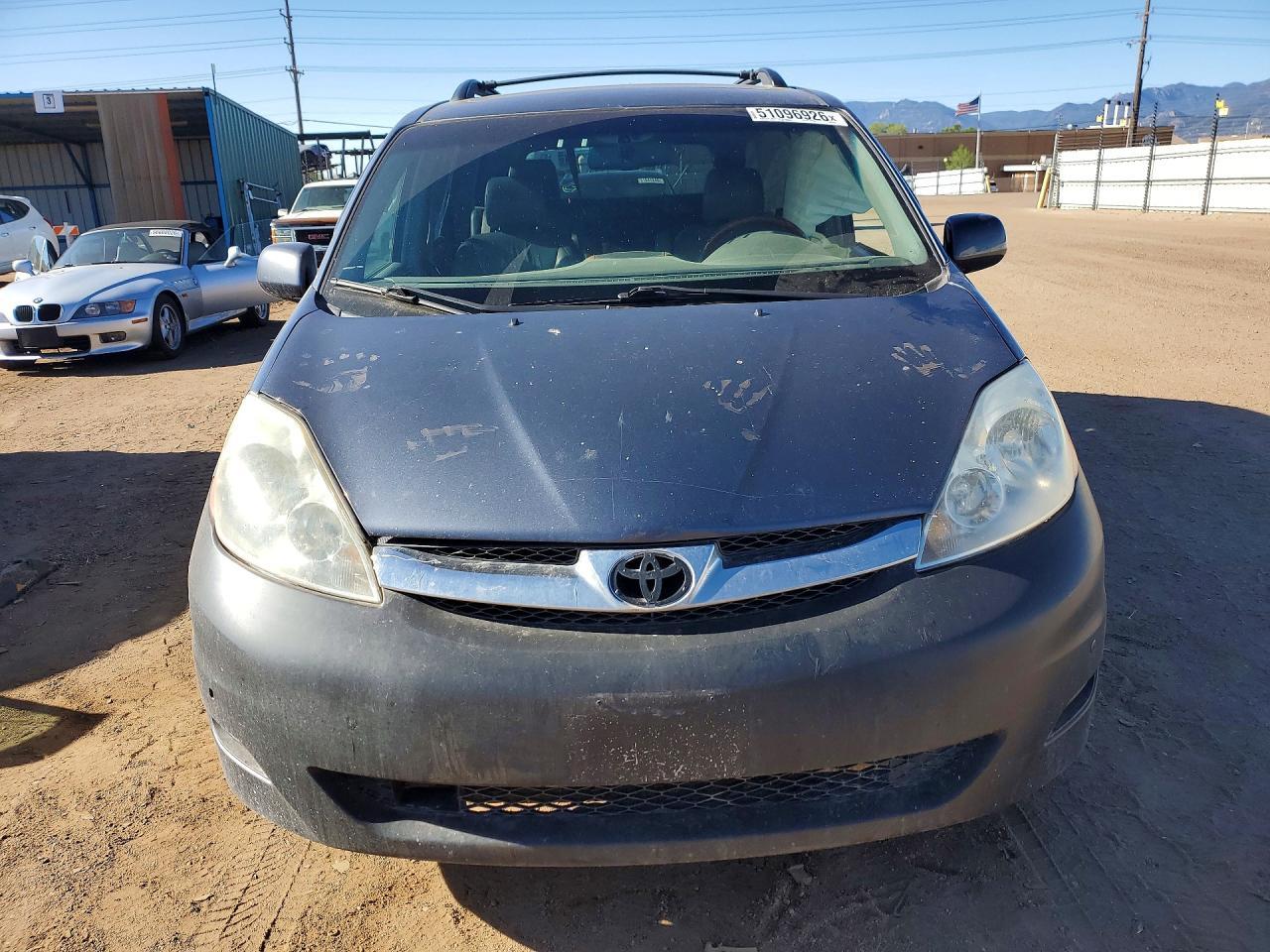 2008 TOYOTA SIENNA