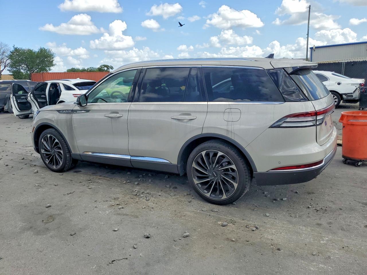 2024 LINCOLN Aviator