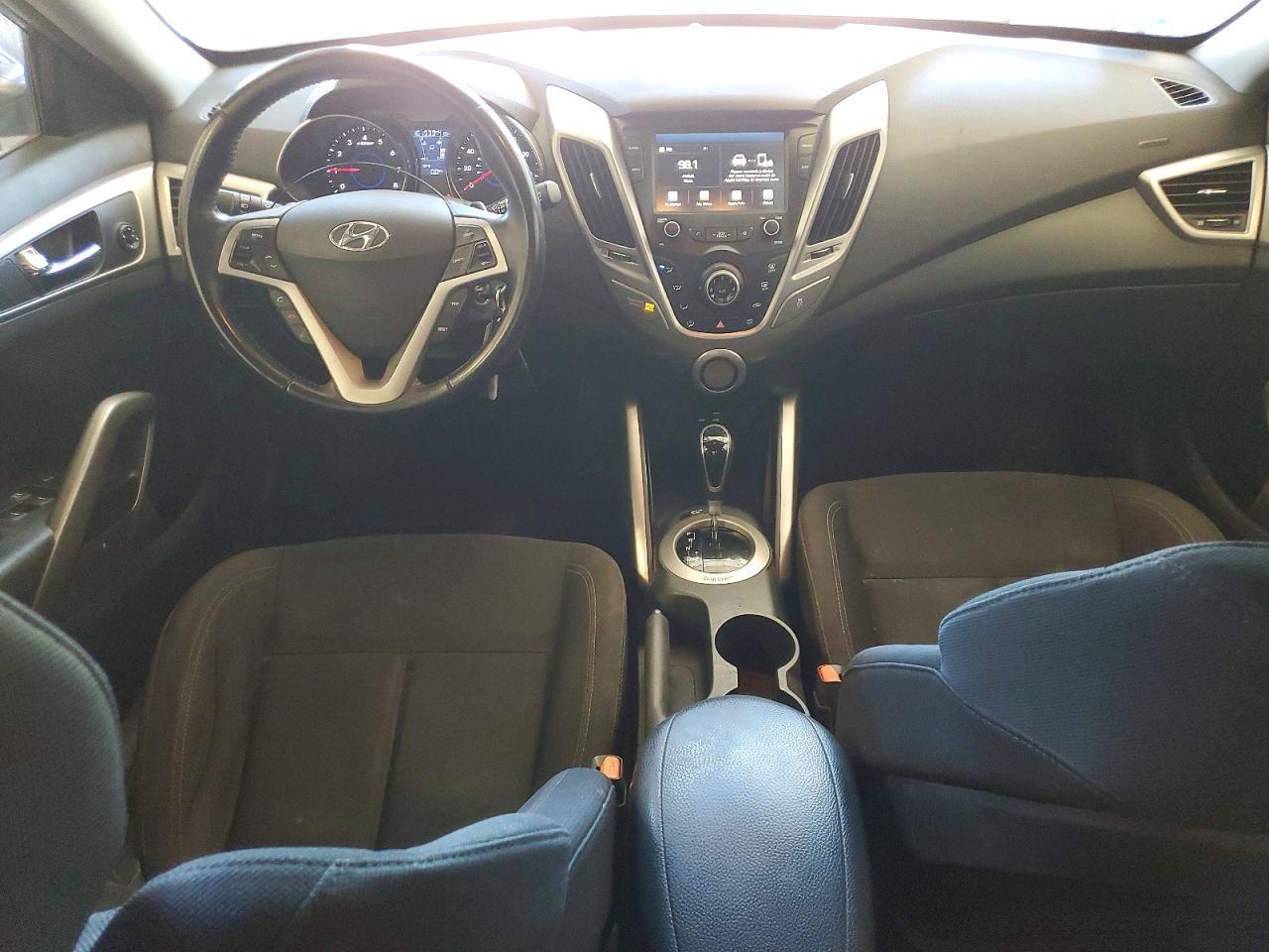 2017 HYUNDAI VELOSTER