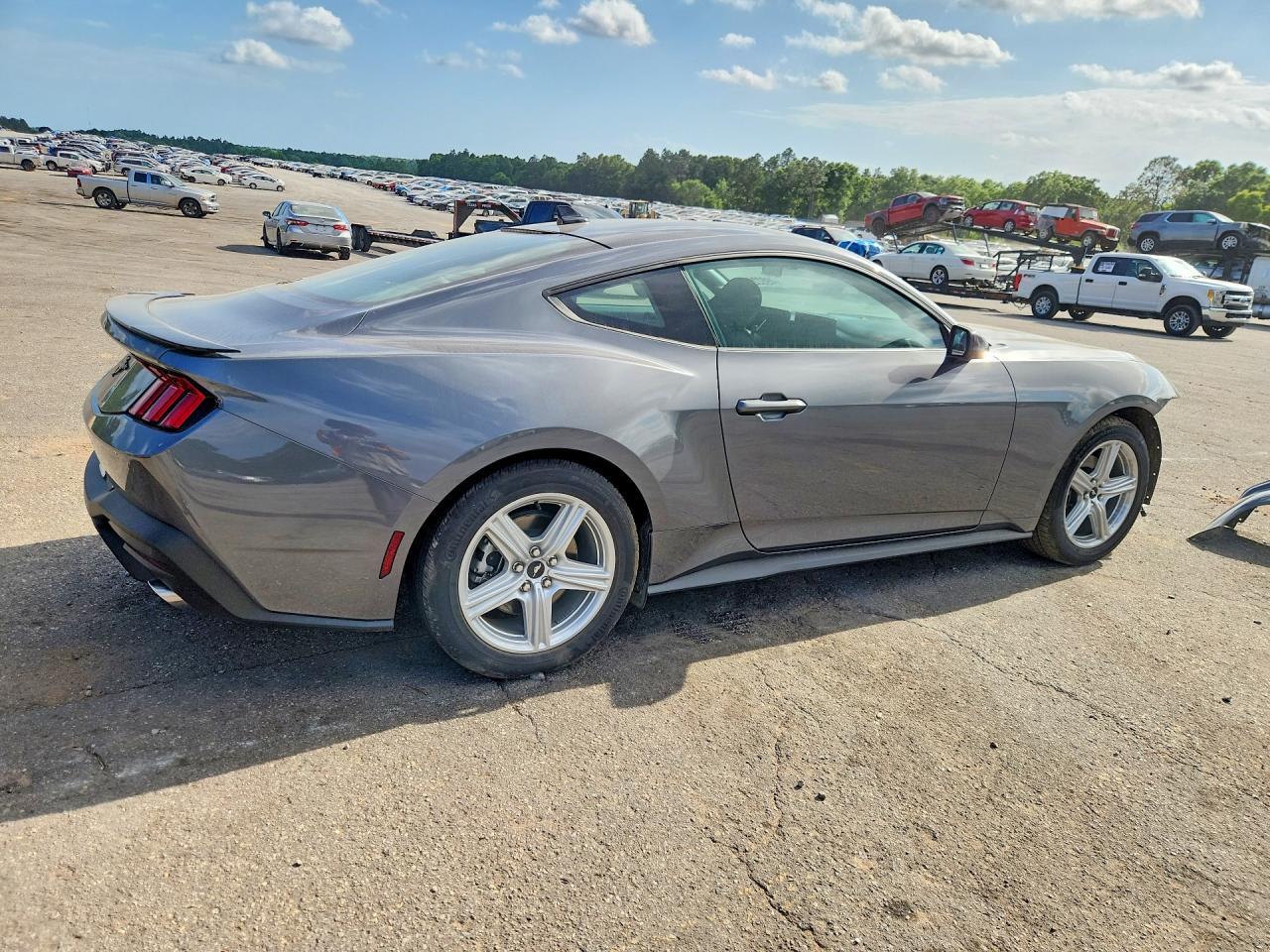 2026 FORD MUSTANG