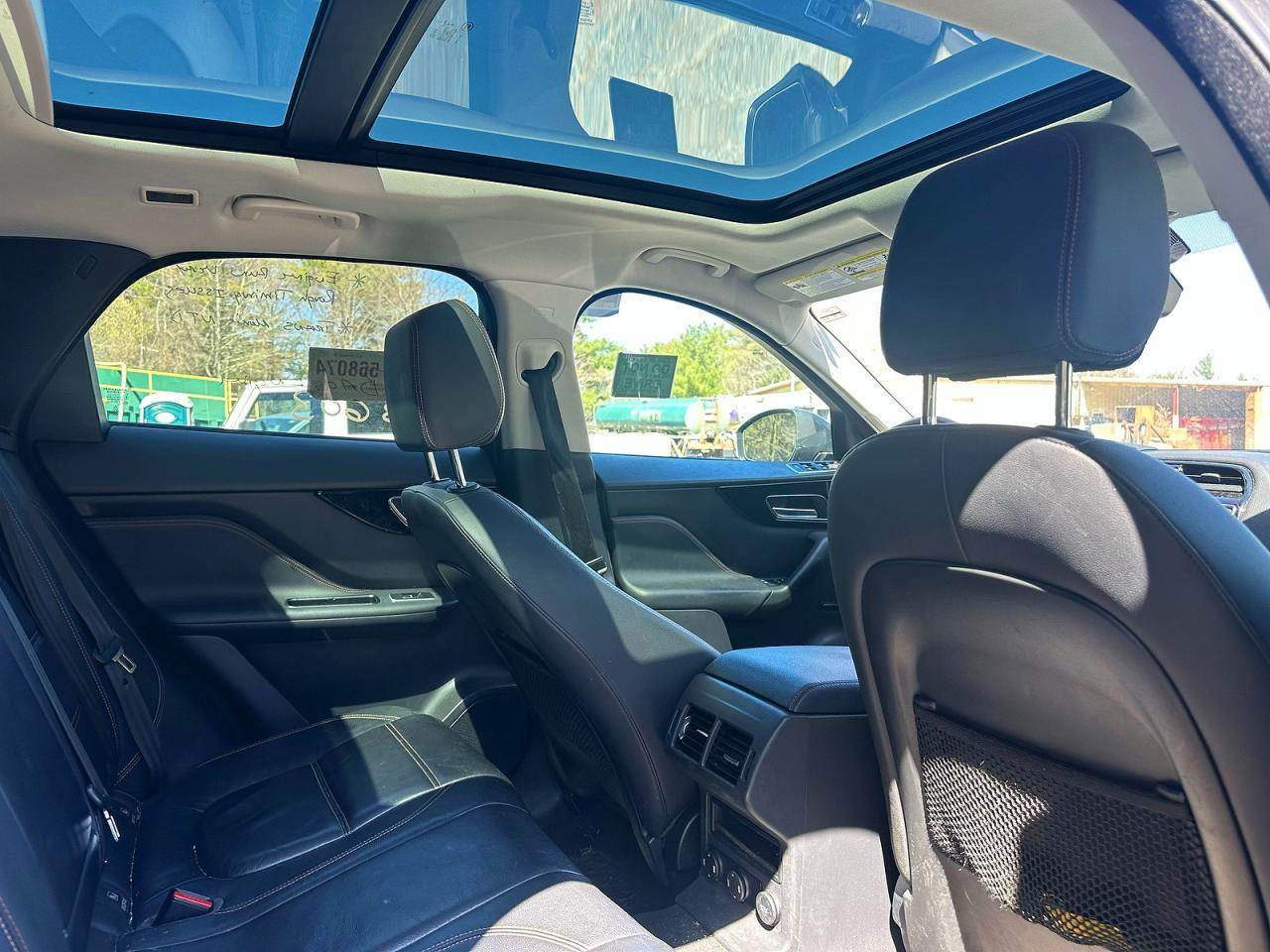 2017 JAGUAR F-Pace