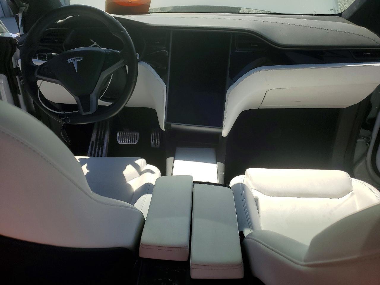 2020 TESLA MODEL X