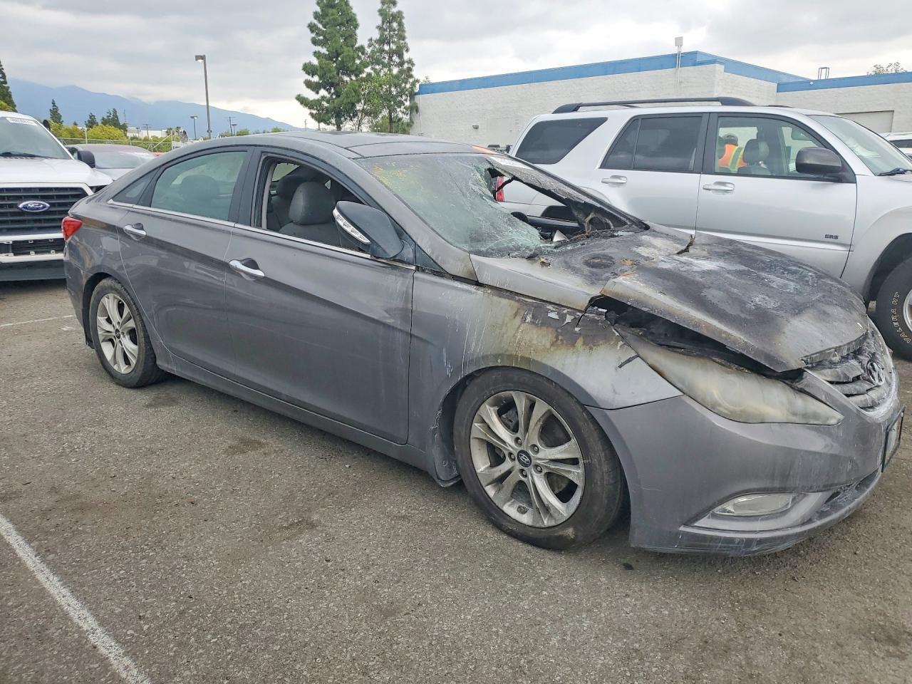 2013 HYUNDAI SONATA