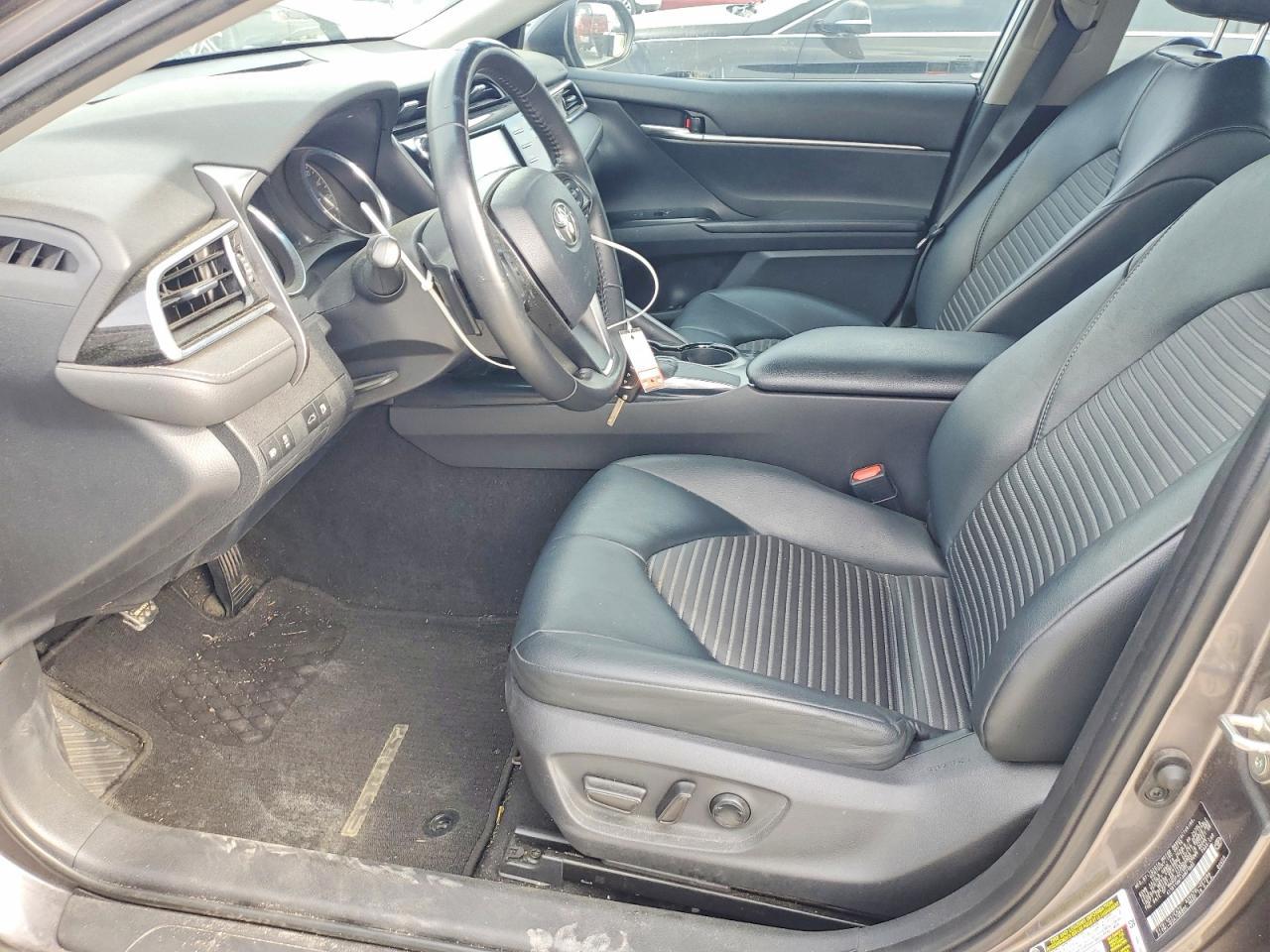 2018 TOYOTA CAMRY