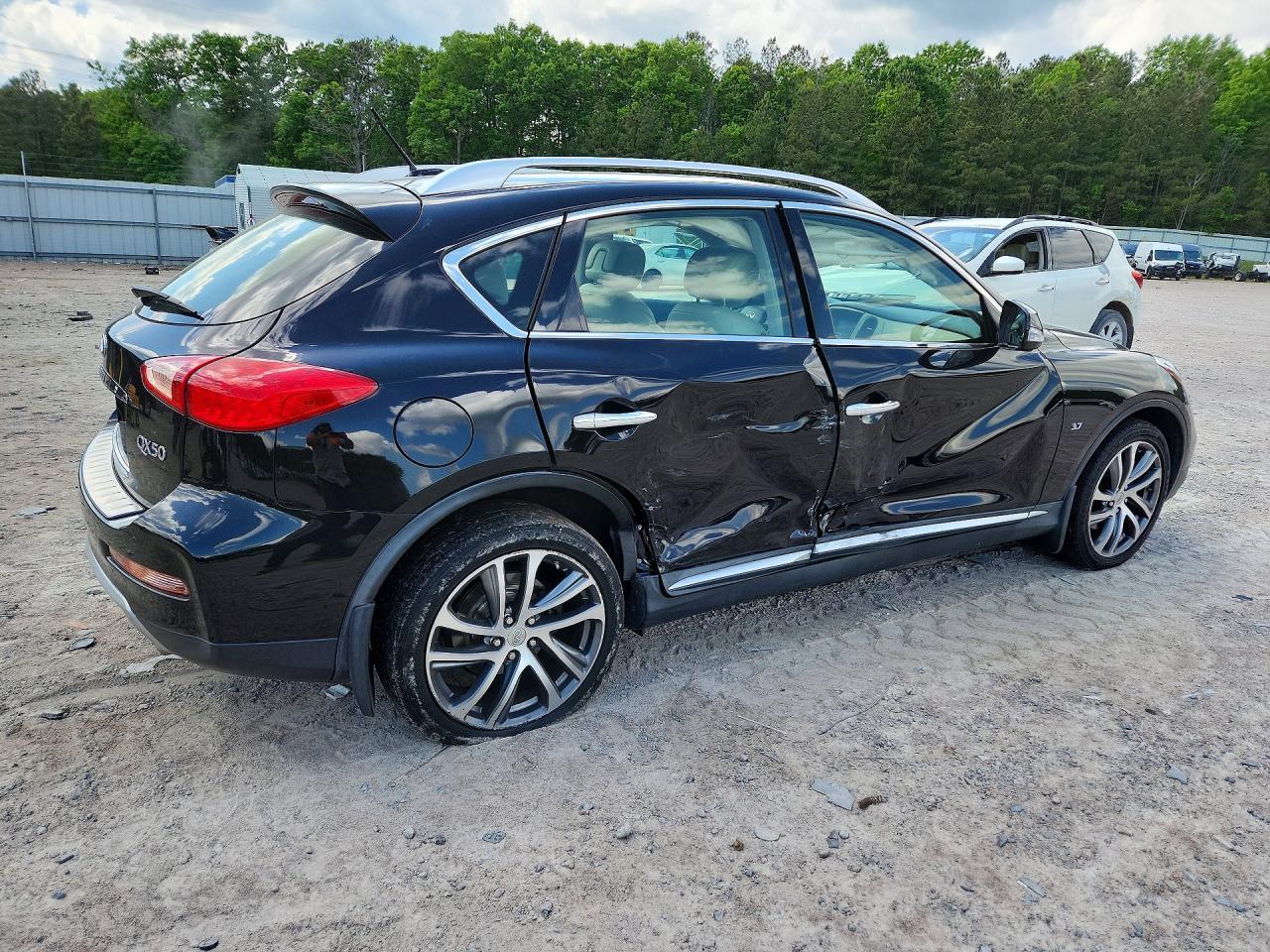 2016 INFINITI QX50