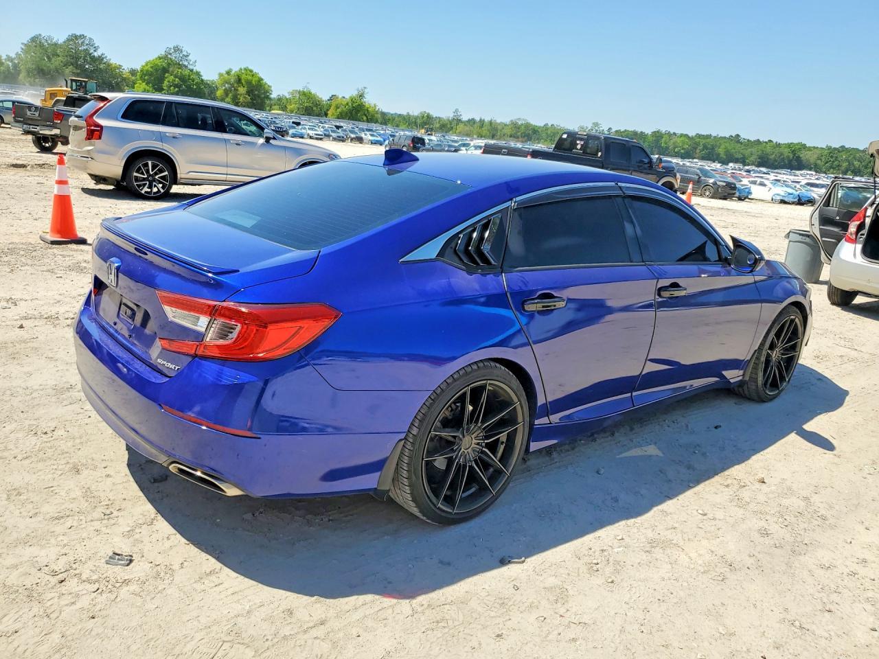 2018 HONDA ACCORD
