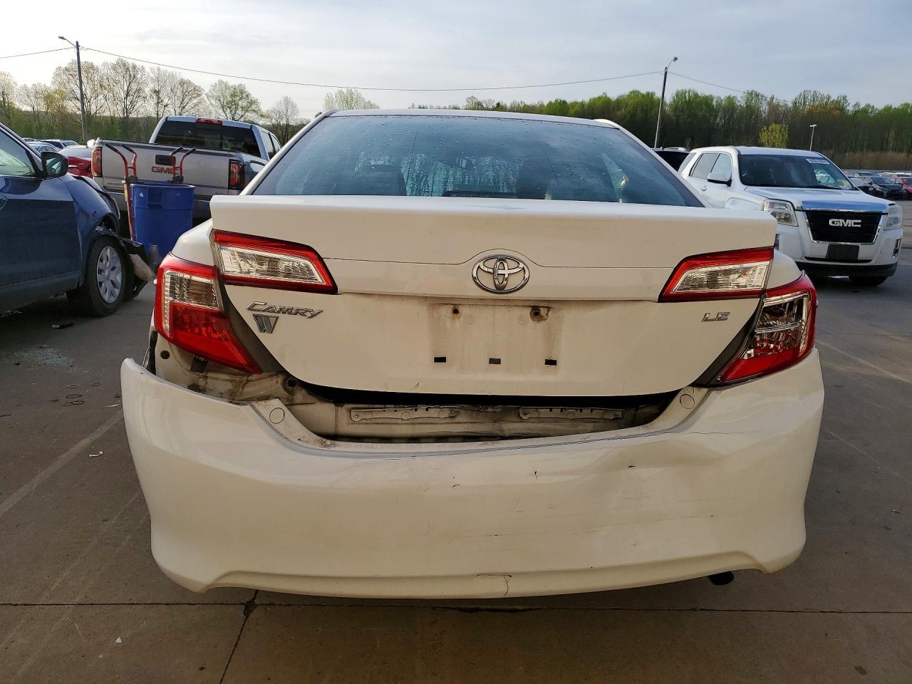 2014 TOYOTA CAMRY