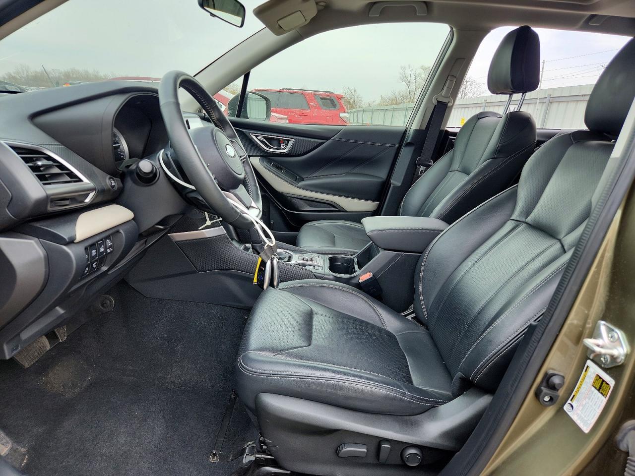 2022 SUBARU FORESTER
