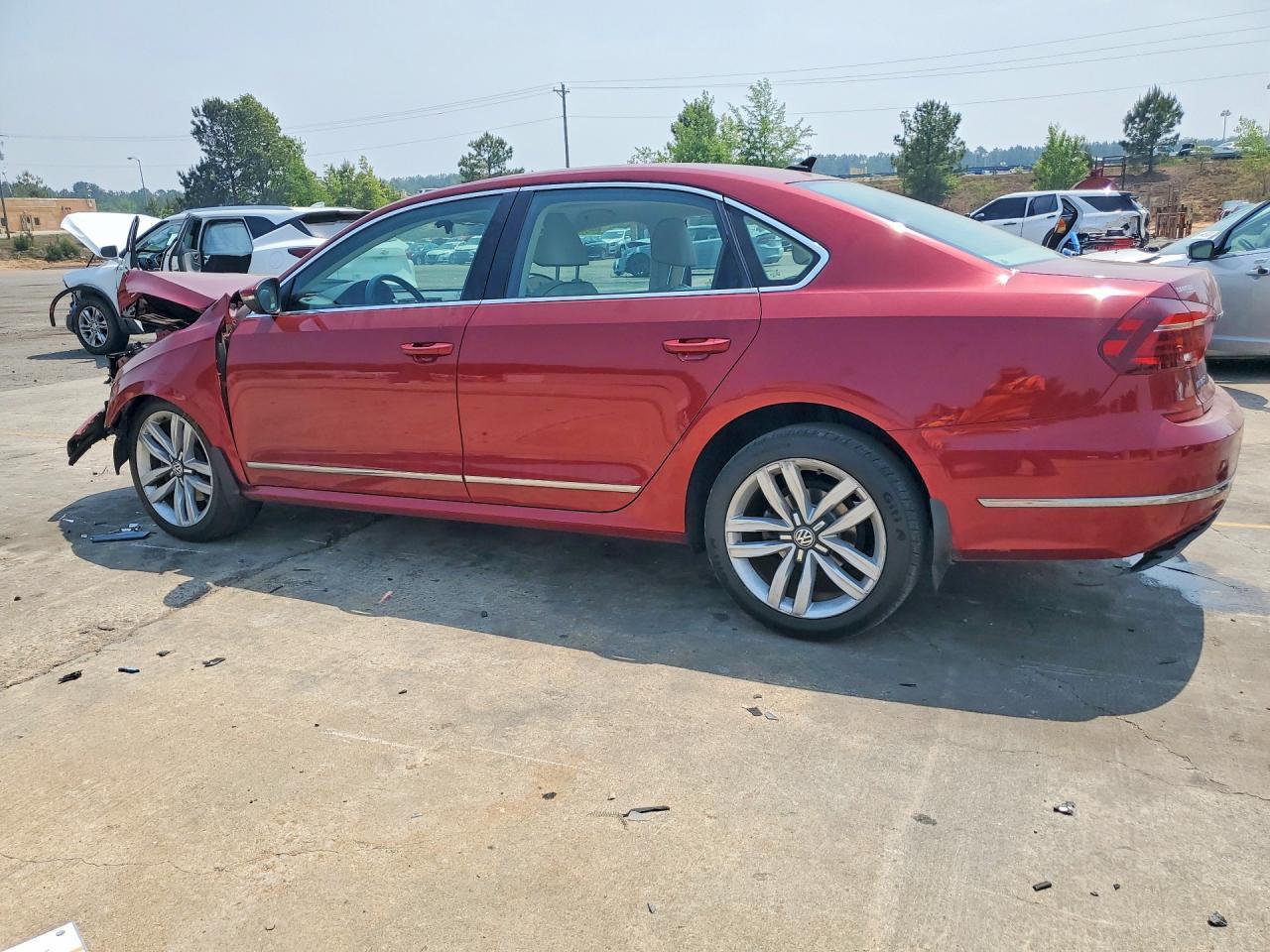 2017 VOLKSWAGEN Passat