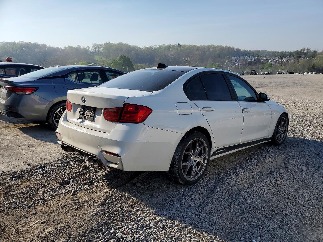 2013 BMW 3 SERIES
