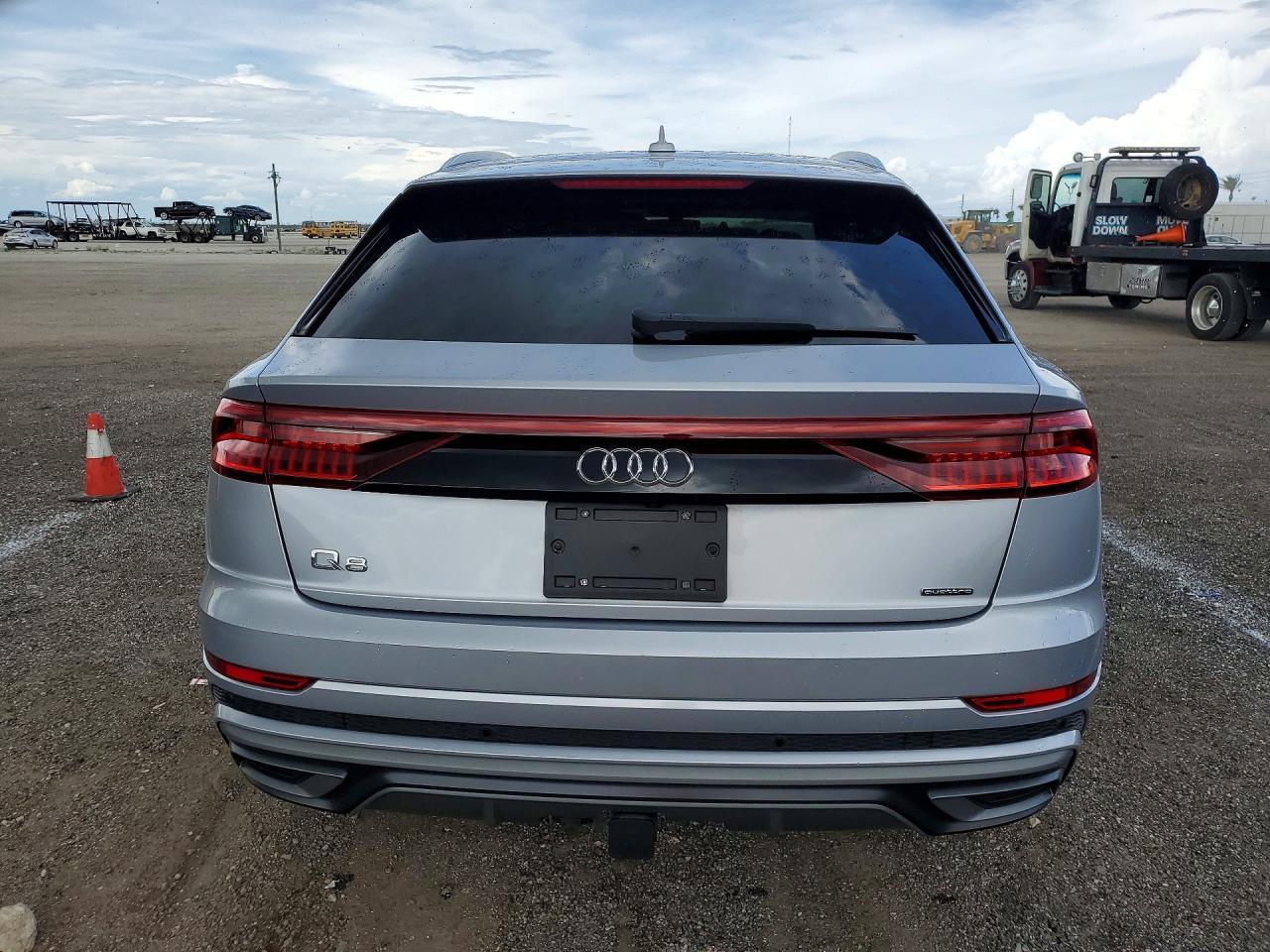 2021 AUDI Q8