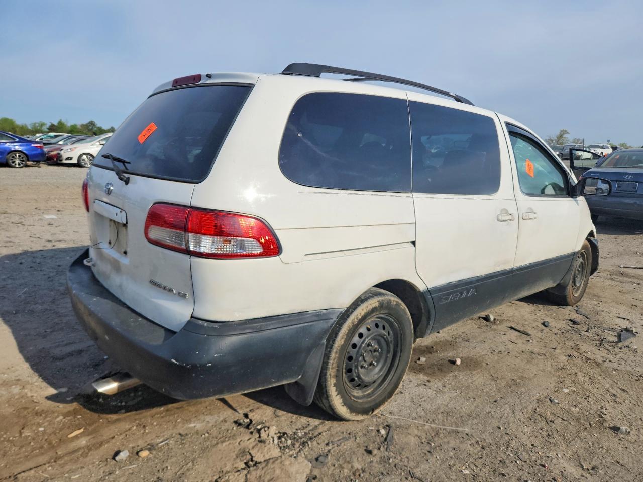 2002 TOYOTA SIENNA