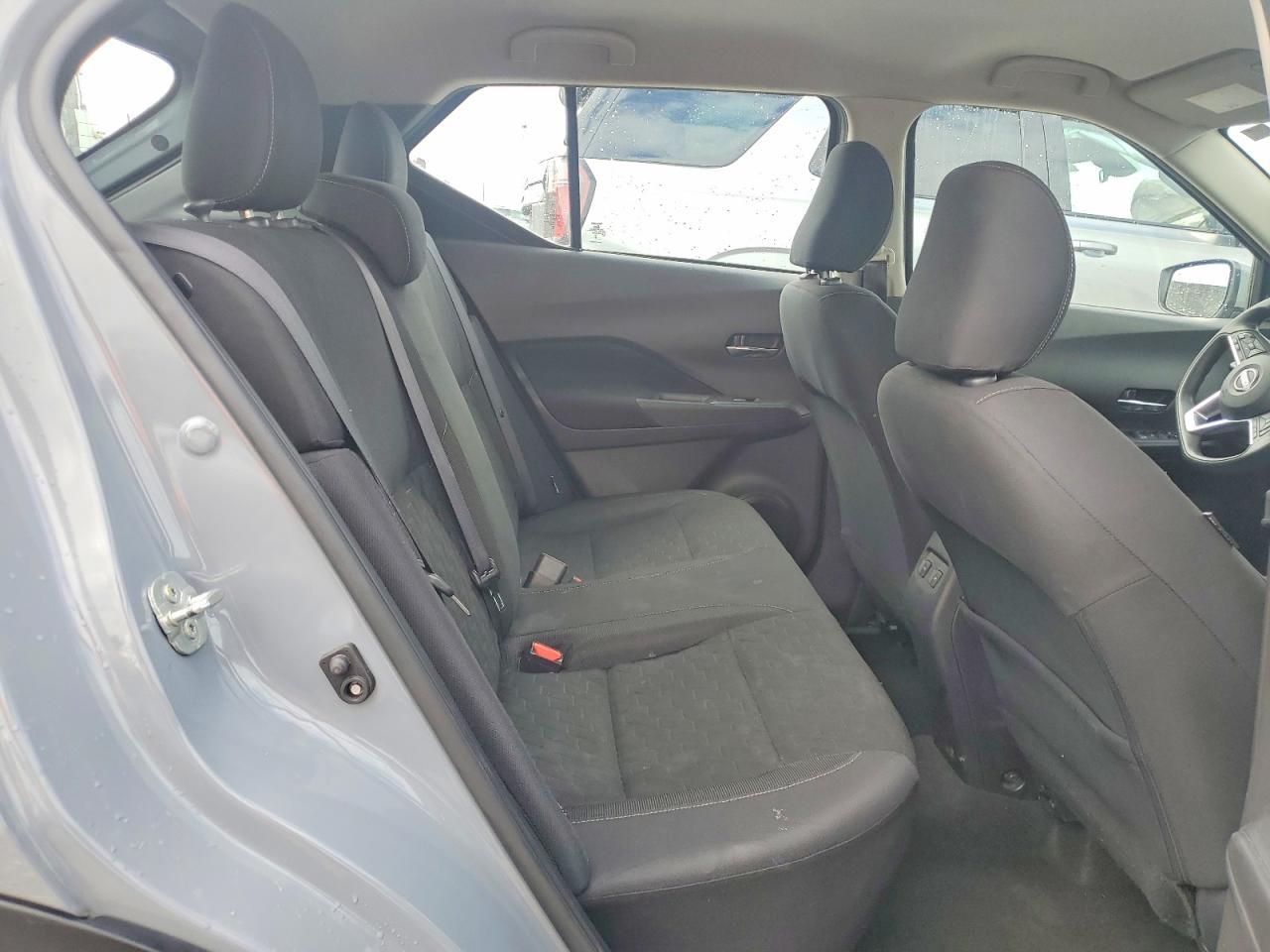 2023 NISSAN KICKS