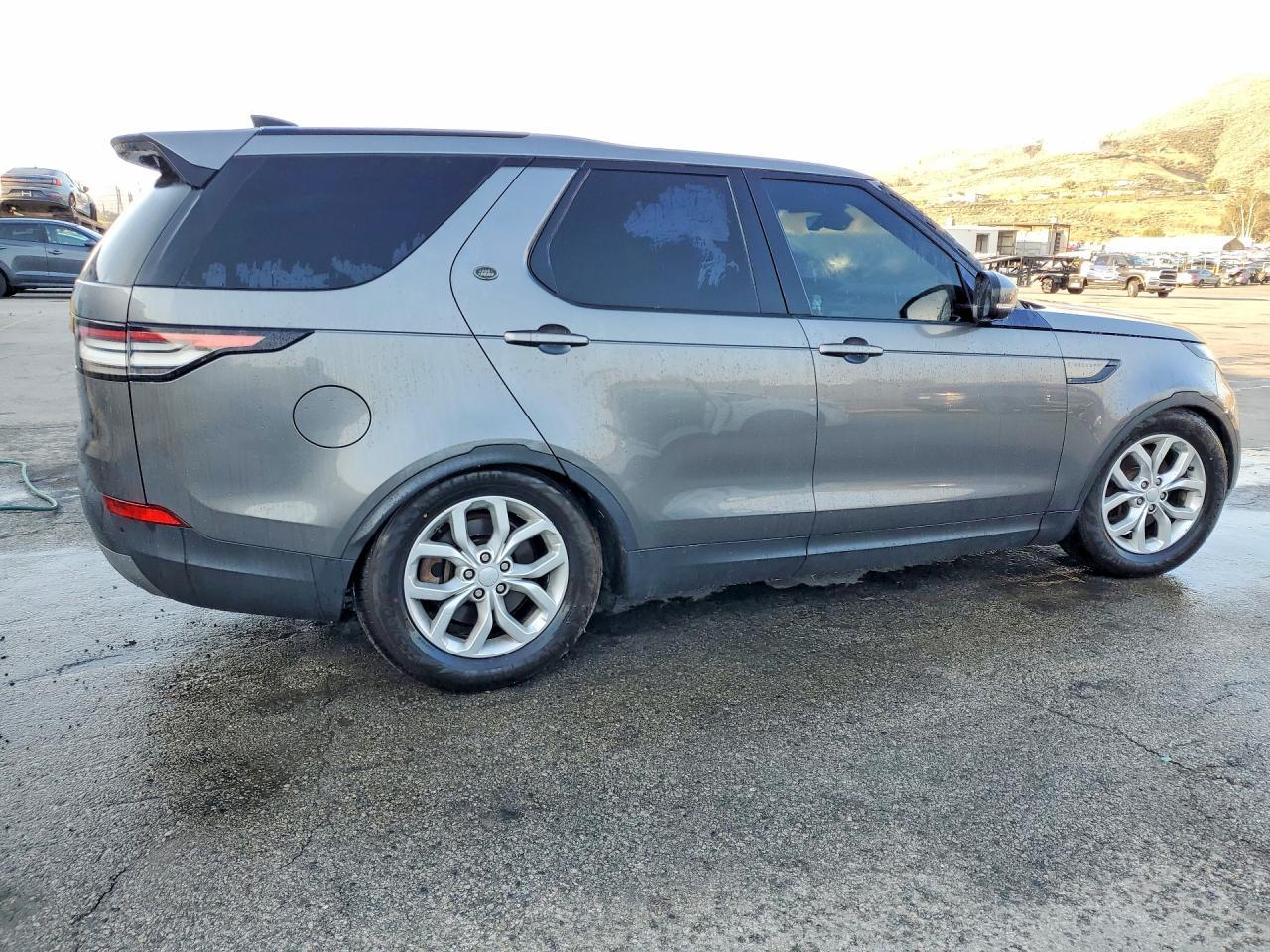 2017 LAND ROVER Discovery