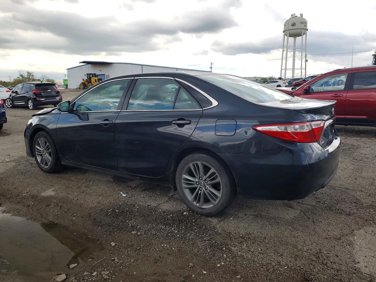 2017 TOYOTA CAMRY