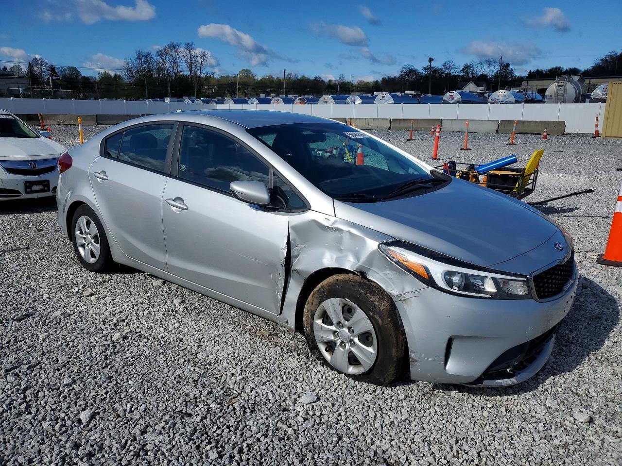2017 KIA FORTE