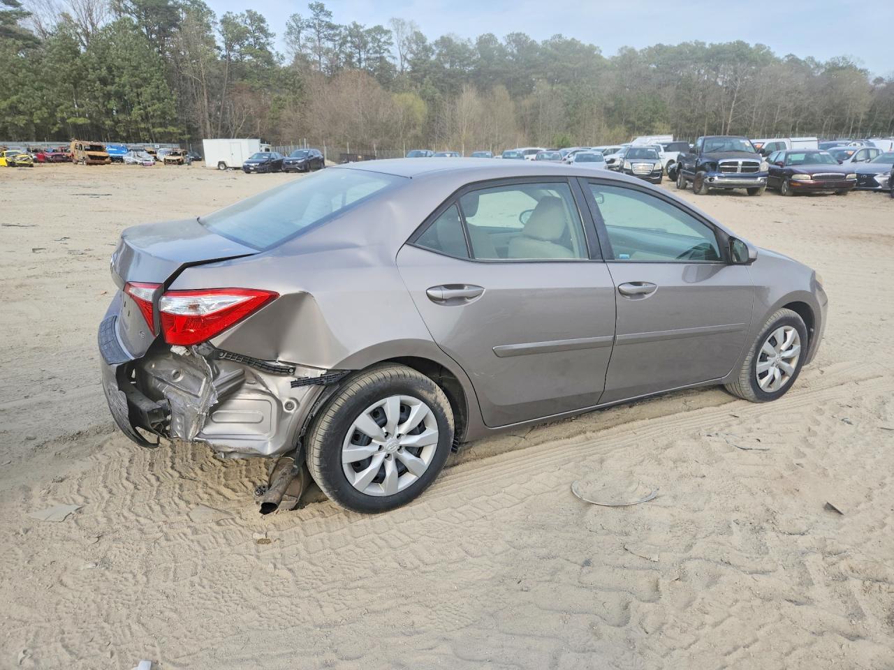 2015 TOYOTA COROLLA