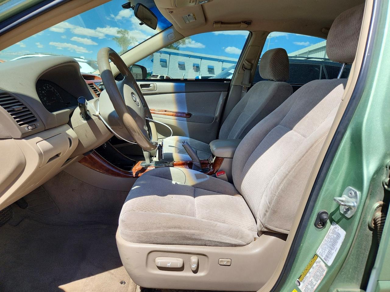 2004 TOYOTA CAMRY