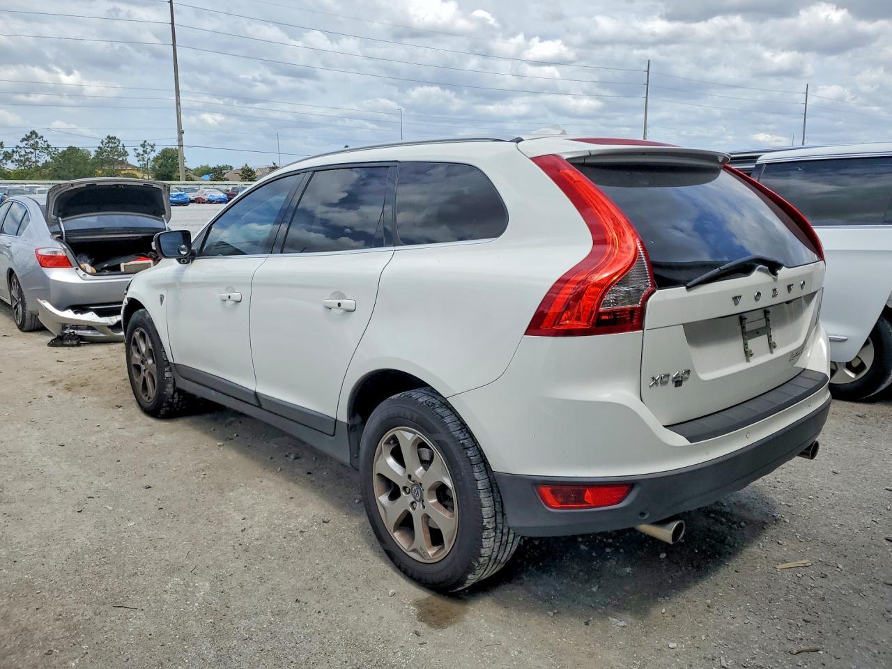 2013 VOLVO XC60