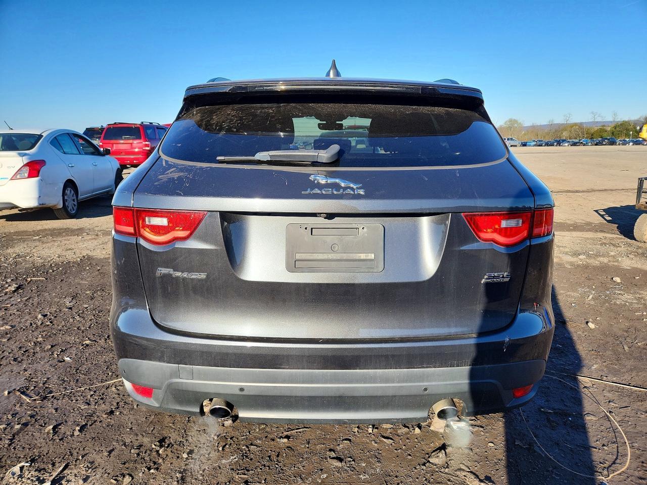 2019 JAGUAR F-Pace